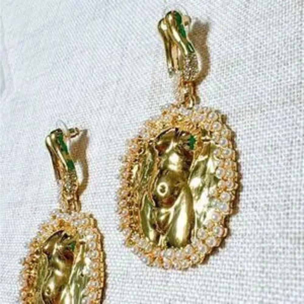 Sculpture dangle earrings? N501